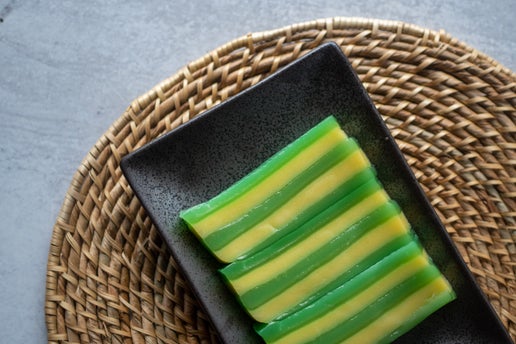 Green Pandan and Mung Bean Layered Cake (Banh Da Lon)