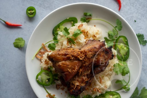 Sticky Rice with Chicken and Dried Shrimps (Xoi Ga)