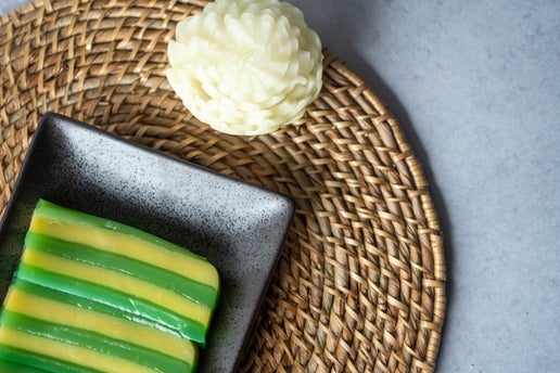 Green Pandan and Mung Bean Layered Cake (Banh Da Lon)
