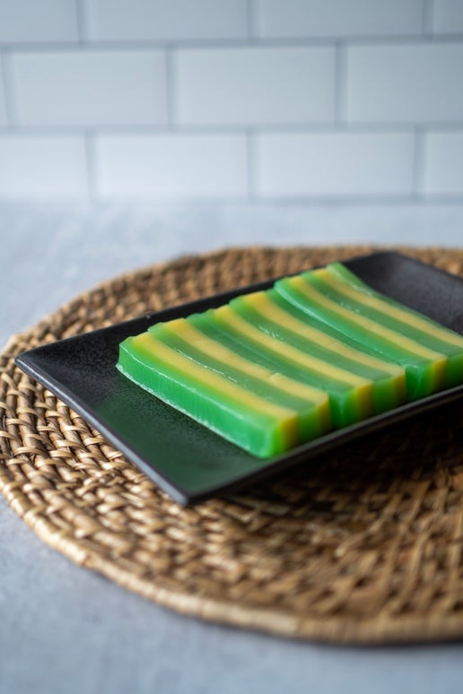 Green Pandan and Mung Bean Layered Cake (Banh Da Lon)
