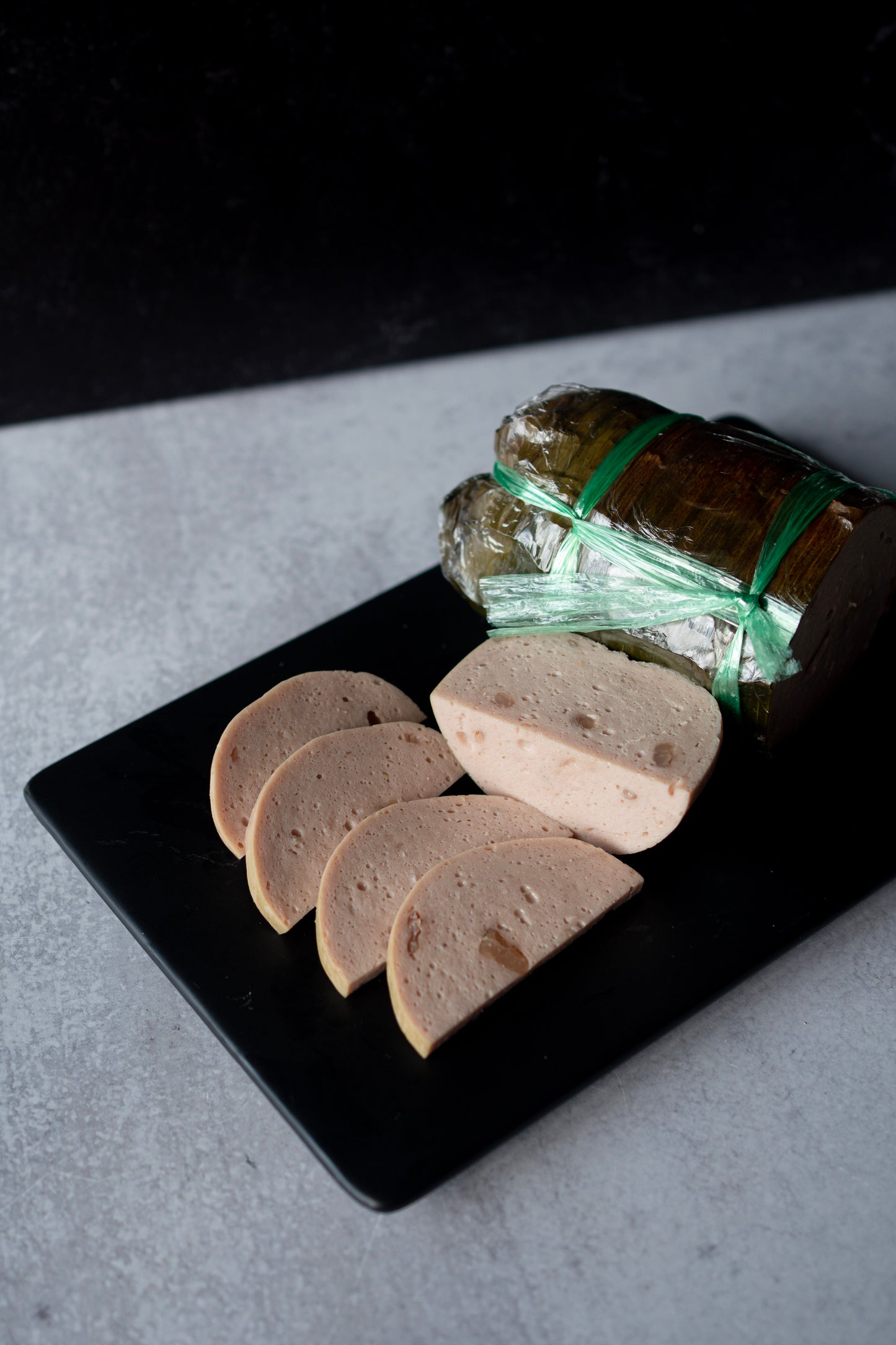 Chả Lụa Lá Chuối